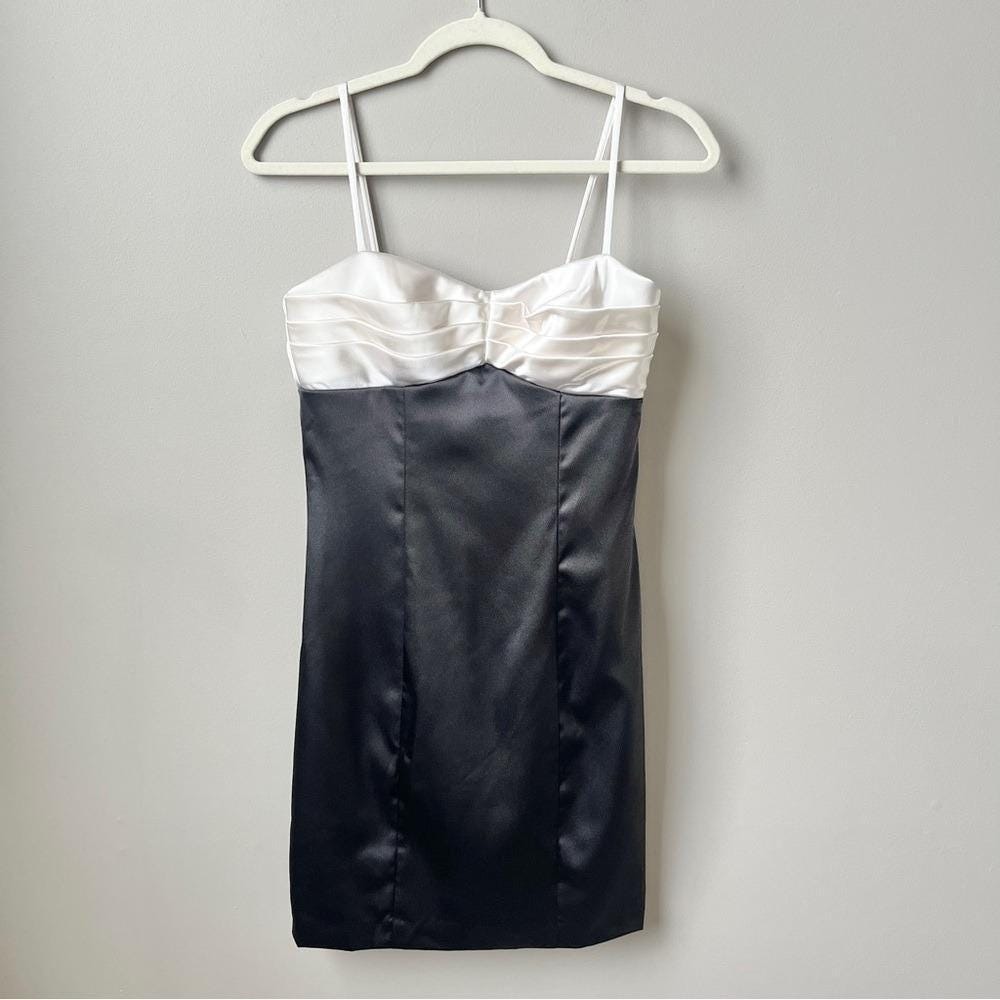 Vintage‎ Dress Women's Small Satin Sweetheart Bodycon Prom Short Fitted Black